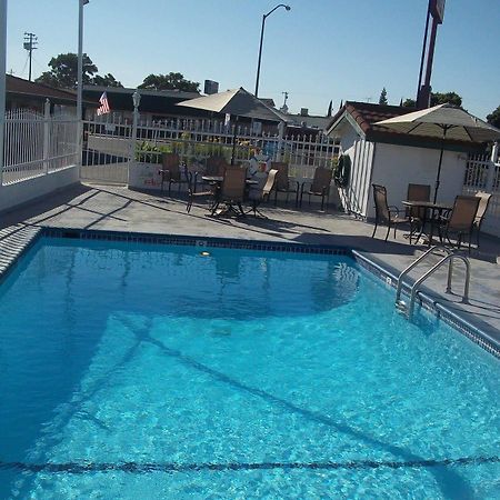 Holiday Motel Oakdale Exterior foto